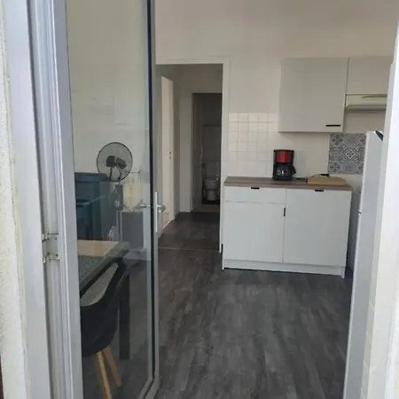 Appartement Logement calme Nîmes proche centre Extérieur photo